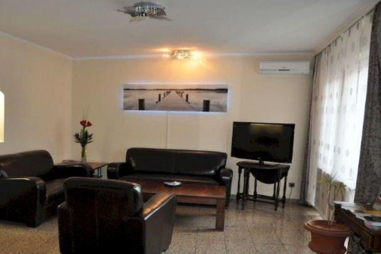 Hotel Astoria Франкфурт на Майн Екстериор снимка