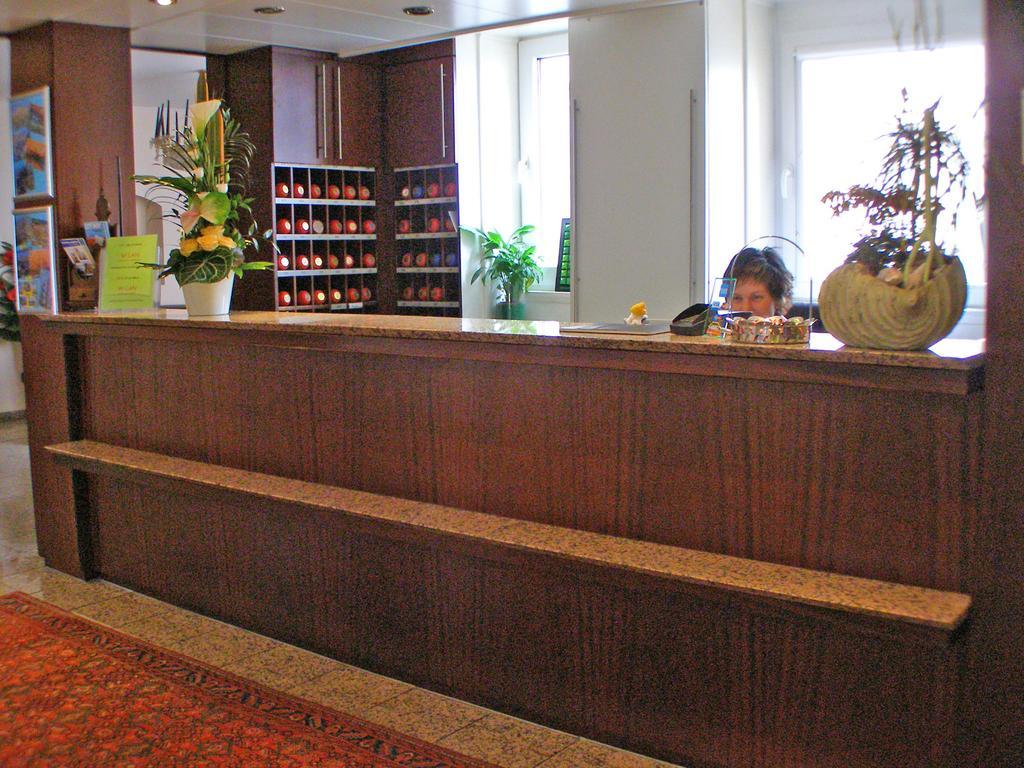 Hotel Astoria Франкфурт на Майн Екстериор снимка