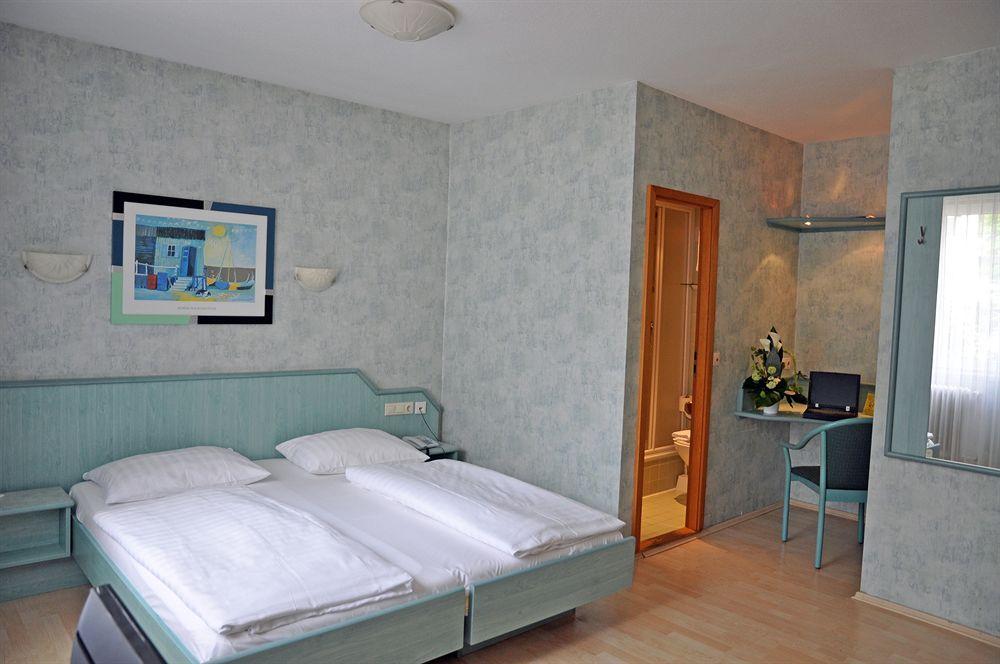 Hotel Astoria Франкфурт на Майн Екстериор снимка